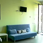 Welcoming In With Included Parking Lejlighed